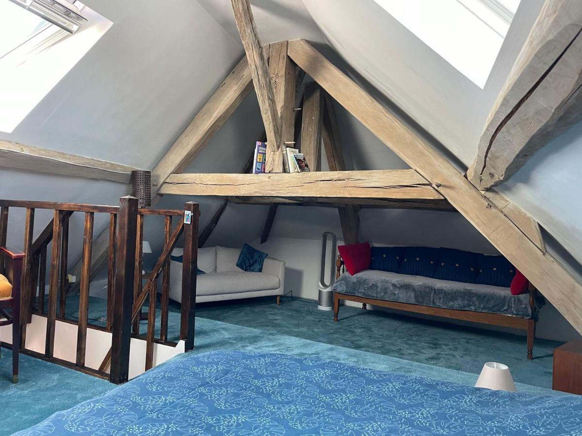 jolie maison de campagne avec piscine intérieur chauffée Fontaine-la-Gaillarde Esterno foto