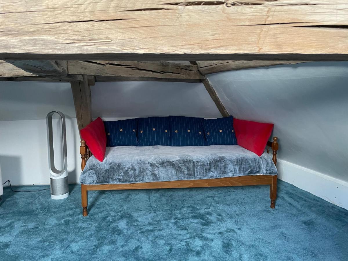 jolie maison de campagne avec piscine intérieur chauffée Fontaine-la-Gaillarde Esterno foto