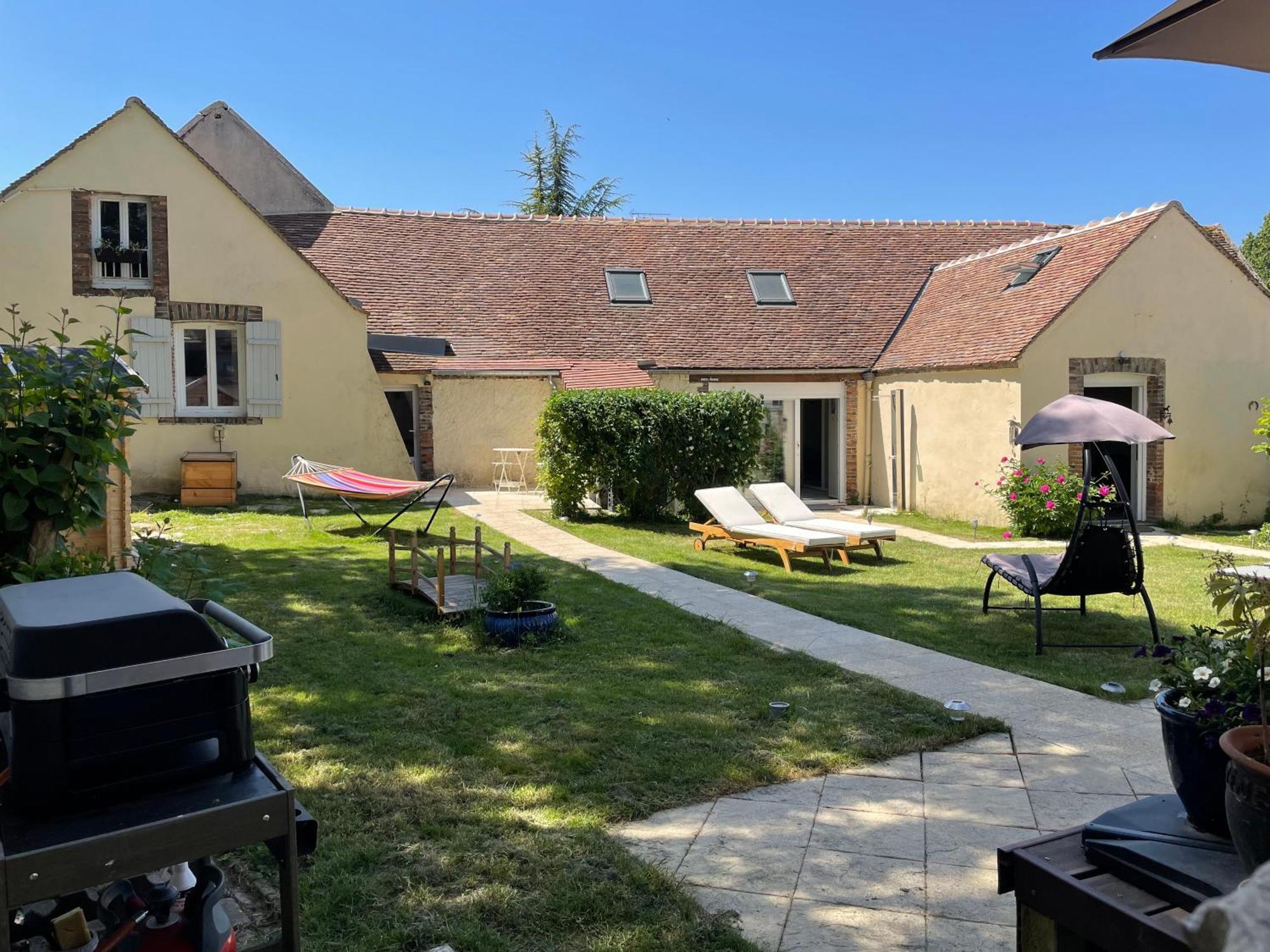 jolie maison de campagne avec piscine intérieur chauffée Fontaine-la-Gaillarde Camera foto