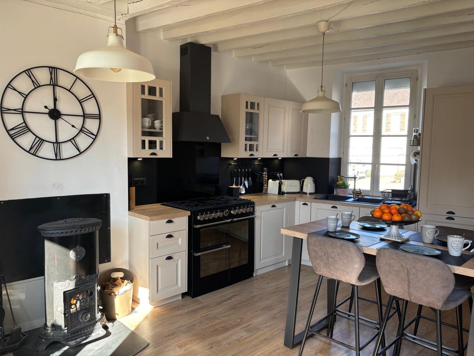 jolie maison de campagne avec piscine intérieur chauffée Fontaine-la-Gaillarde Esterno foto